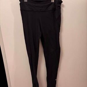 Lululemon Speedup Tight material-‎ Size 6-full length- 31' inseam